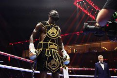 �ȴ�գ�ά����Ӧ�����汸ս�����˴�ս