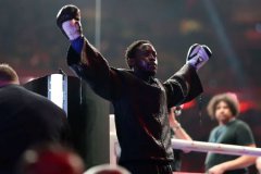 ��Ф��-��ά˹�����ֻ�ܰ�ǮѺ�����ϣ��϶�û��