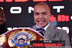 �ֵ�������������꣬�Ҹ���ս����������ͷ